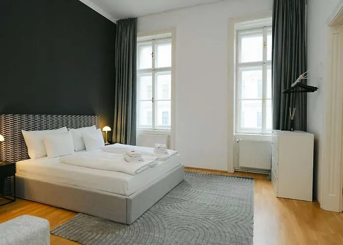 Cool 3br Close To Free Parking